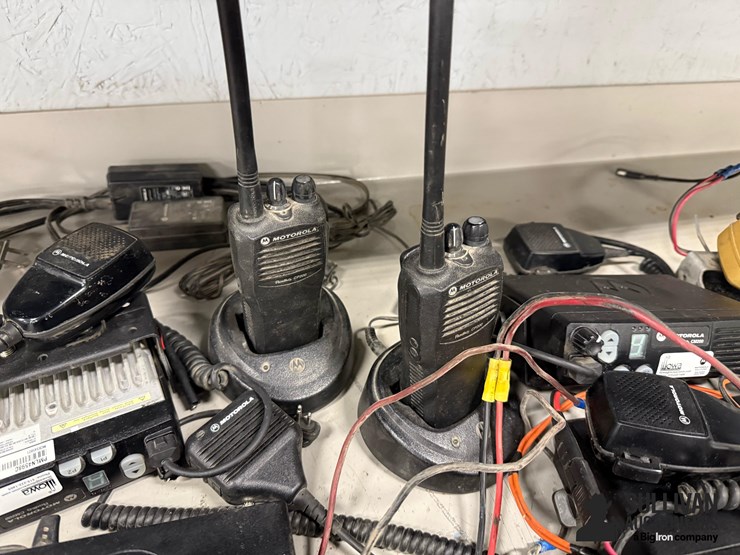 2-way-radios-image-17