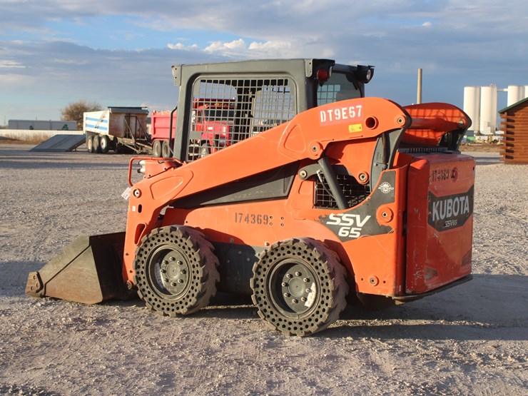 kubota-ssv65-image-7