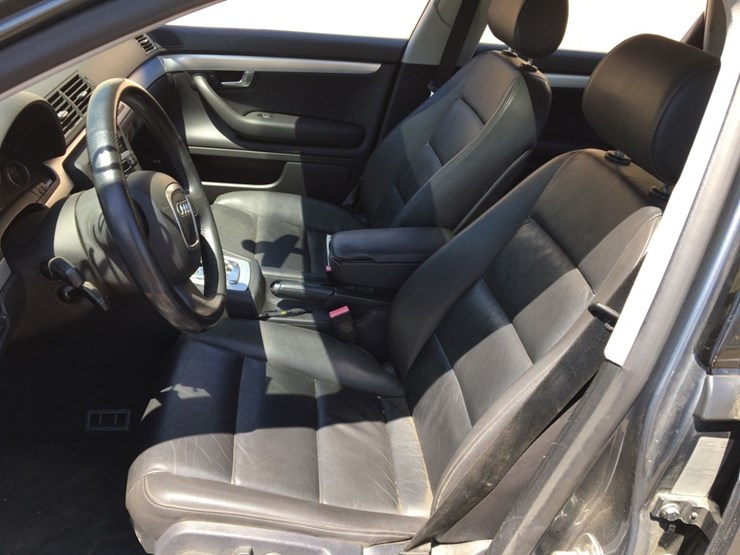 2005-audi-a4-quattro-sedan,-image-8