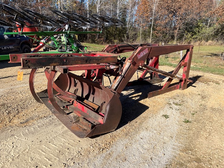 #5937-•-leon-front-end-loader-image-1