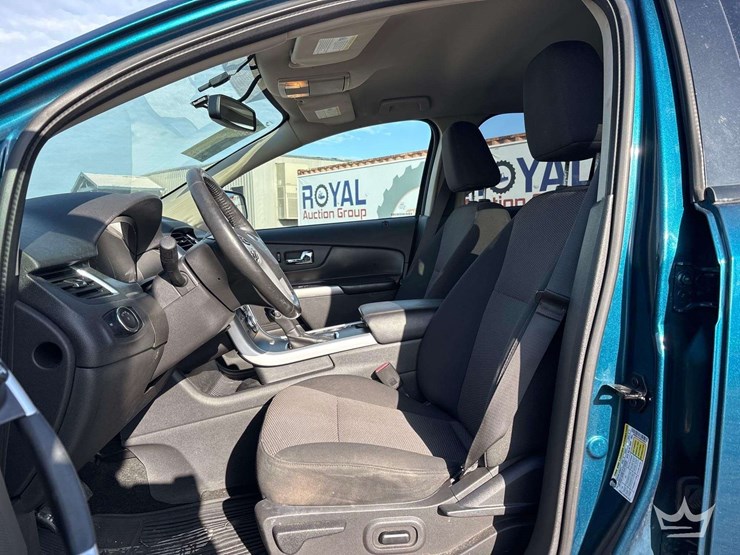 2011-ford-edge-image-7