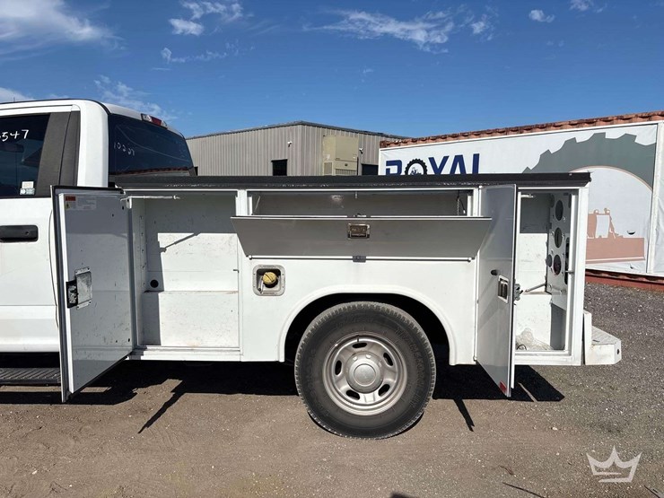 2017-ford-f250-image-18