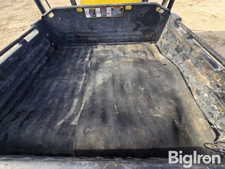 2013-john-deere-gator-image-15