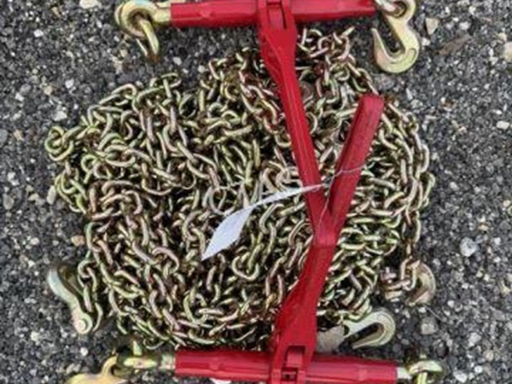 #45-•-(4)-5/16"-20'-chains-&-(2)-5,400-lb-boomers-image-1