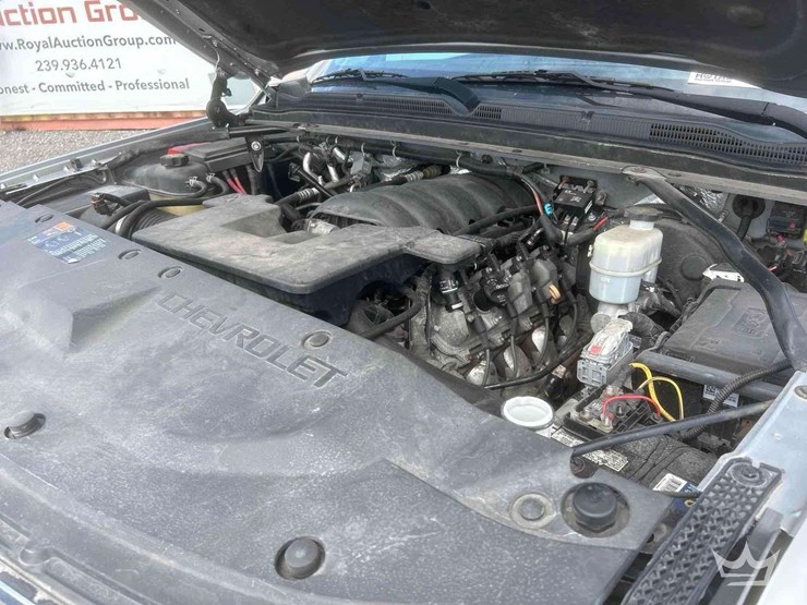 2016-chevrolet-tahoe-image-13