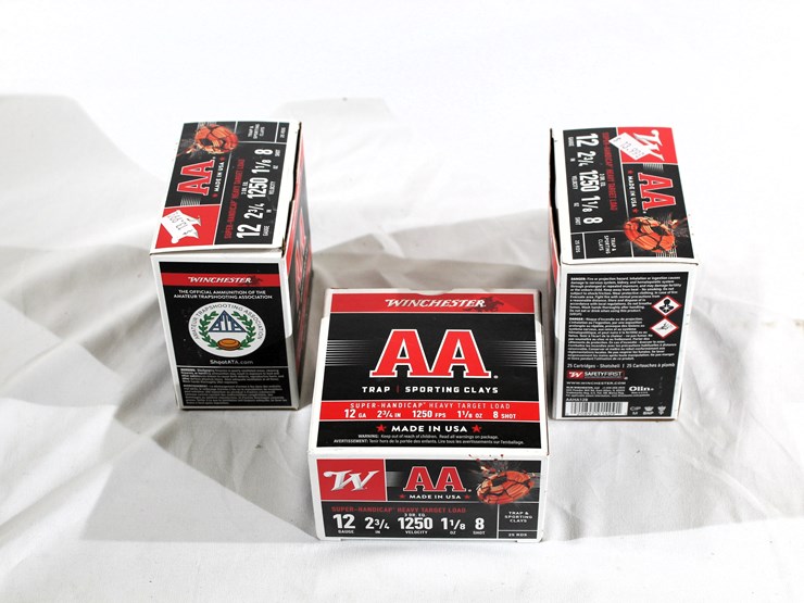 #450-•-(3)-boxes-winchester-aa-12-ga-2-3/4-in-1250-fps-8-shot-ammo-image-1