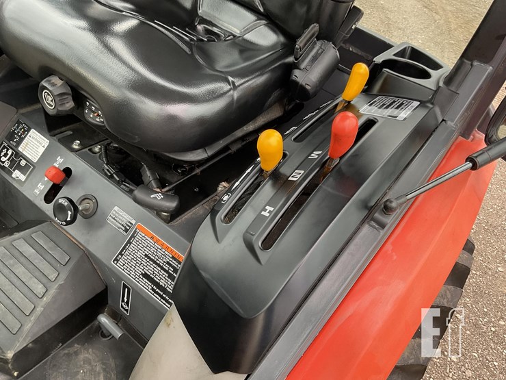2020-kubota-lx3310hsdc-image-17