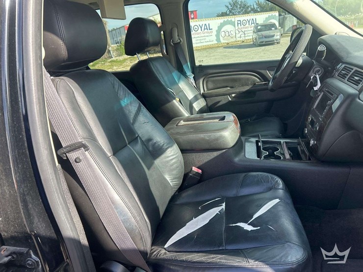 2011-gmc-yukon-xl-denali-image-31