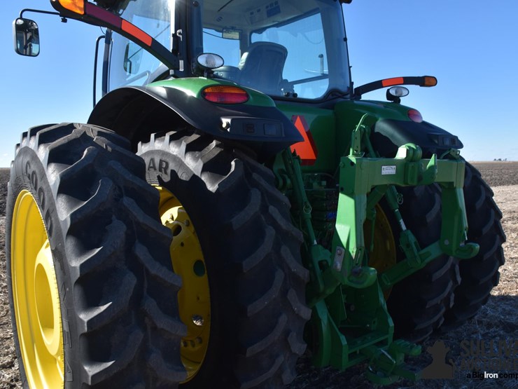 2013-john-deere-8235r-image-20