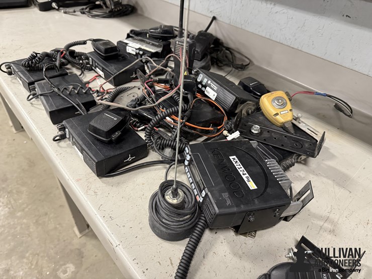 2-way-radios-image-4