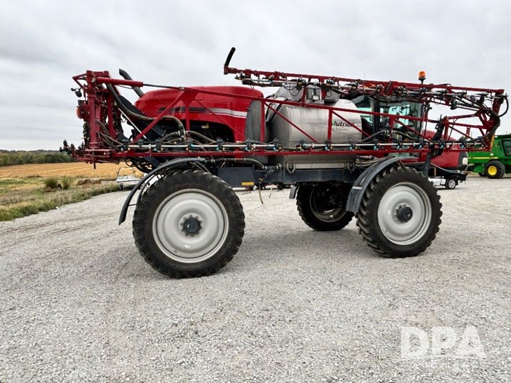 2019-case-ih-patriot-4440-image-9