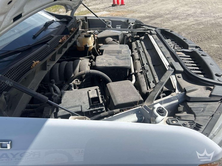 2021-chevrolet-silverado-image-8