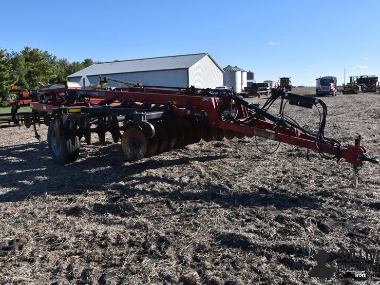 2013-case-ih-870-ecolo-tiger-7-shank-ripper-image-3