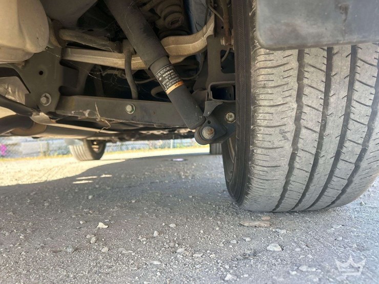 2013-nissan-rouge-suv-image-27