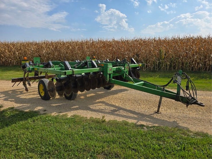 john-deere-714-image-7