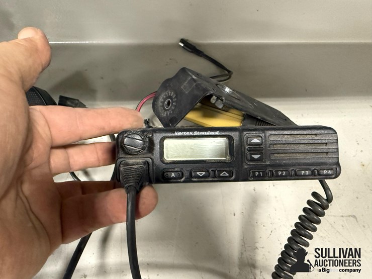 2-way-radios-image-15