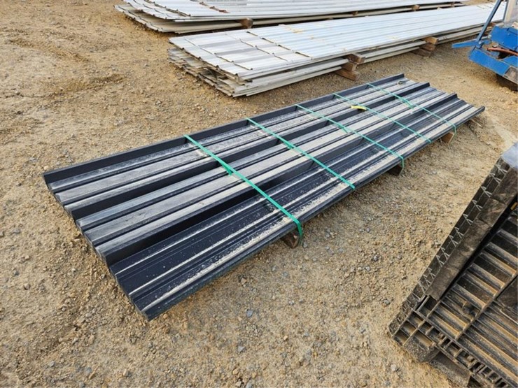 #3173-•-new-kit-28-ga-36"-x-12'-painted-r-panels-image-3