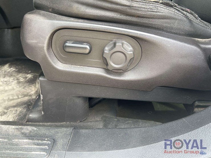 2018-ford-explorer-image-19