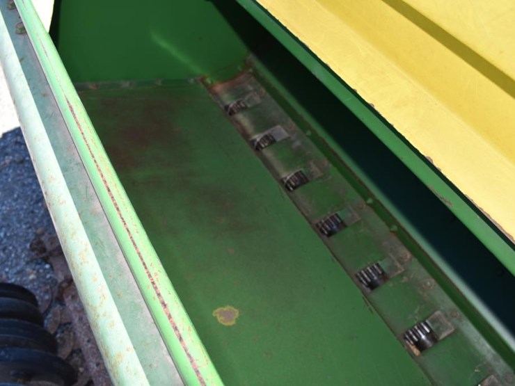 john-deere-8300-image-8