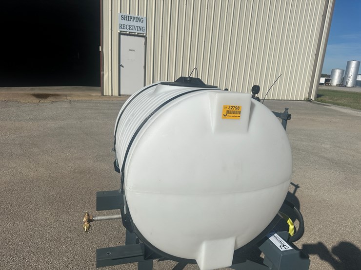 caterpillar-12-image-17