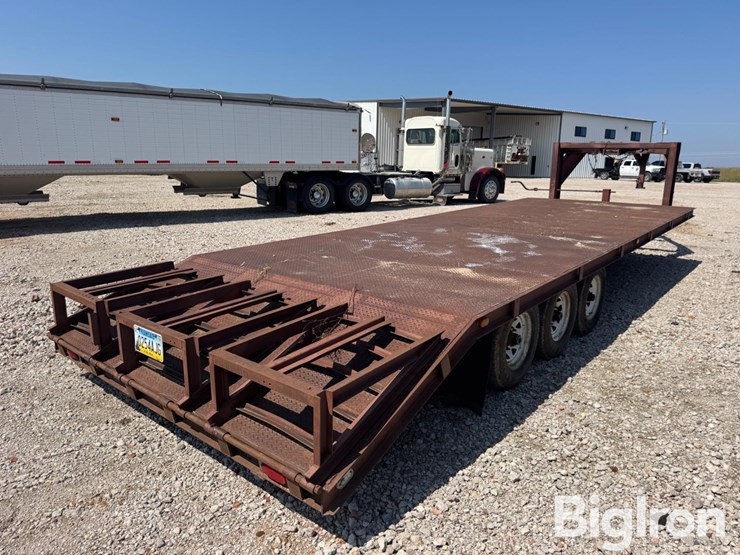 1983-homebuilt-tri/a-flatbed-gooseneck-trailer-image-5