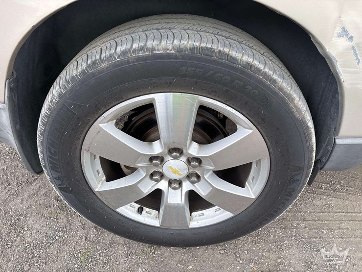 2010-chevrolet-traverse-image-23