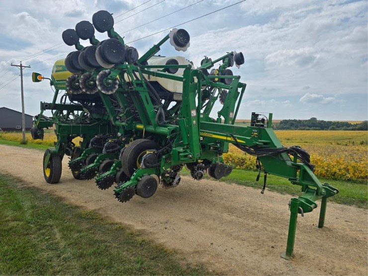 john-deere-1790-image-7