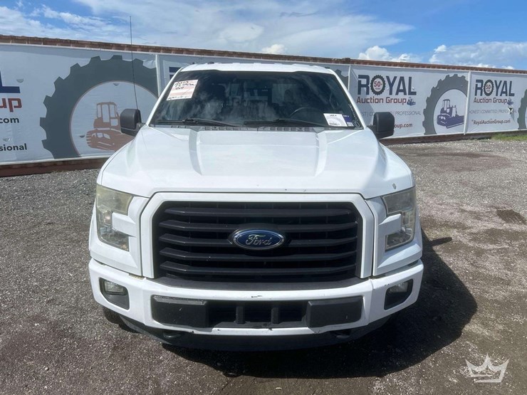 2015-ford-f150-image-23