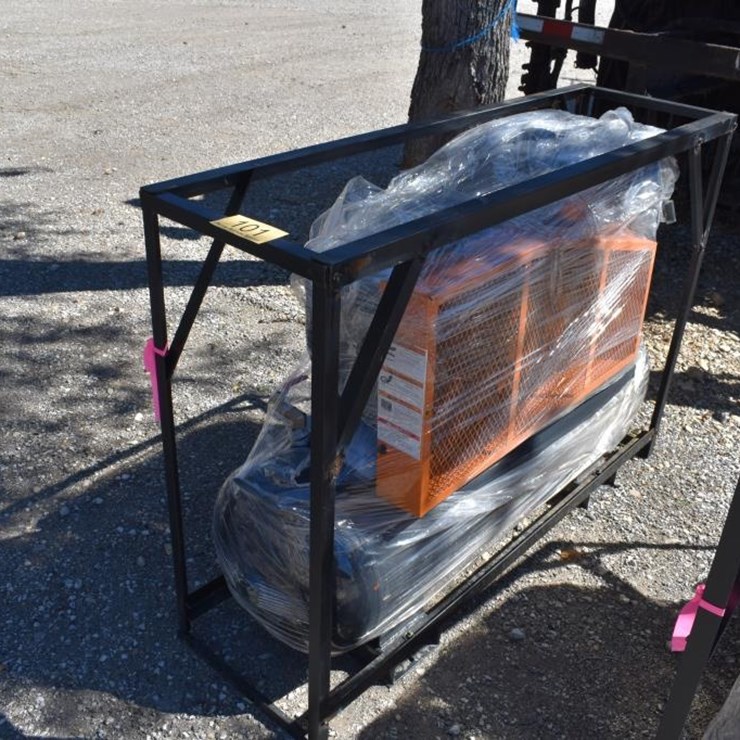 LANDHERO 40 GALLON 2-STAGE AIR COMPRESSOR (K)