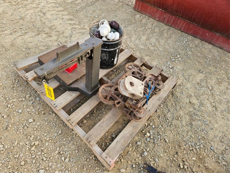 #3137-•-pallet-assorted-items-image-2