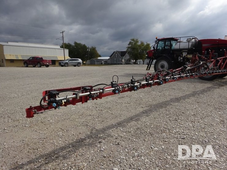 2019-case-ih-patriot-3340-image-31