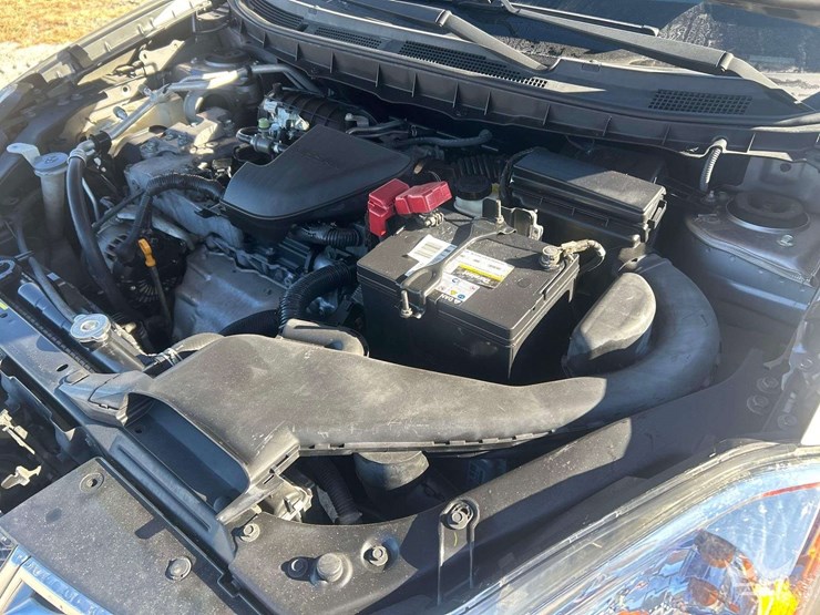 2013-nissan-rouge-suv-image-10