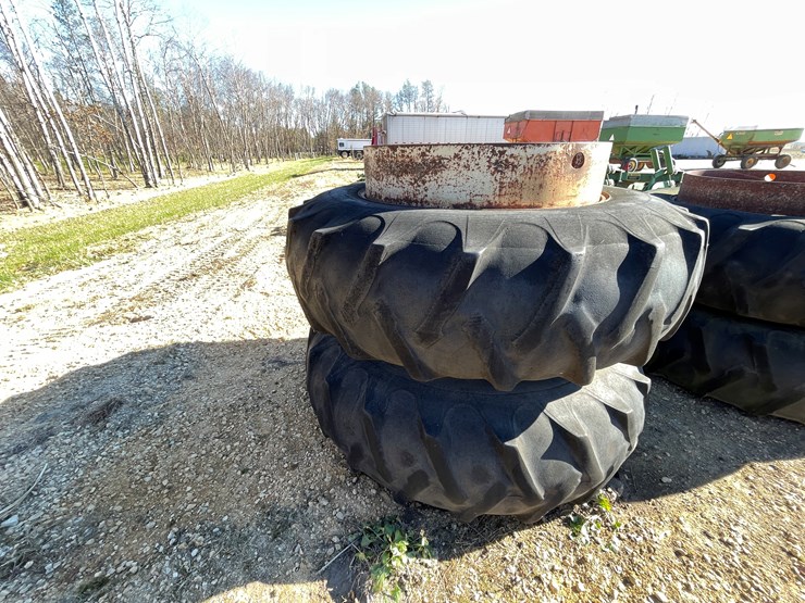 #5941-•-set-of-18.4-38-duals-image-3