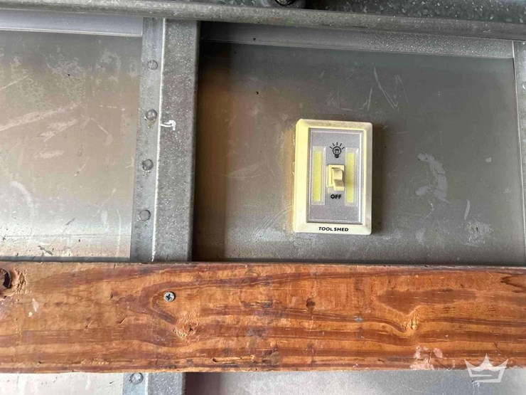 2002-isuzu-npr-image-30