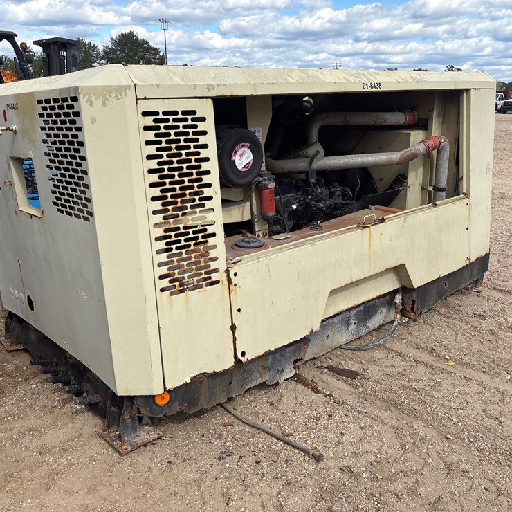 #2606 • DOOSAN VHP400 AIR COMPRESSOR | FOR PARTS/REPAIRS
