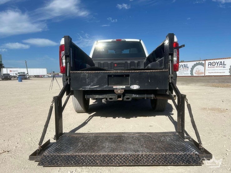 2017-ford-f250-image-13