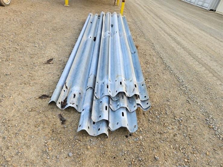 #3136-•-(16)-13'6"-guard-rails-image-6