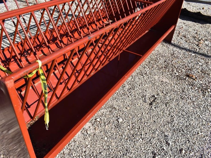 10'-sheep-and-goat-feeder-image-2