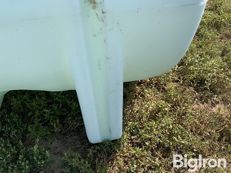 2550-gallon-poly-tank-image-11