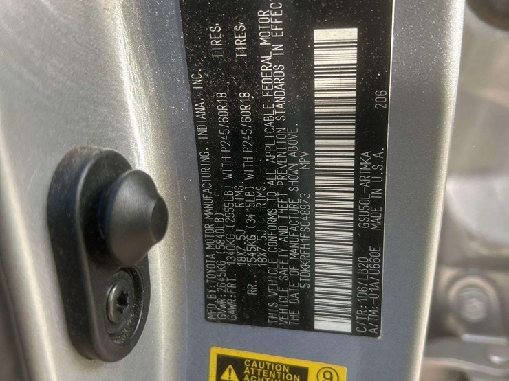 2015-toyota-highlander-image-10