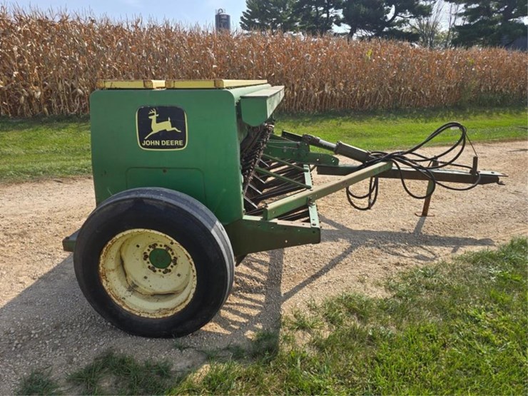 john-deere-8300-image-6