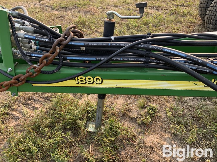 john-deere-1890-image-9