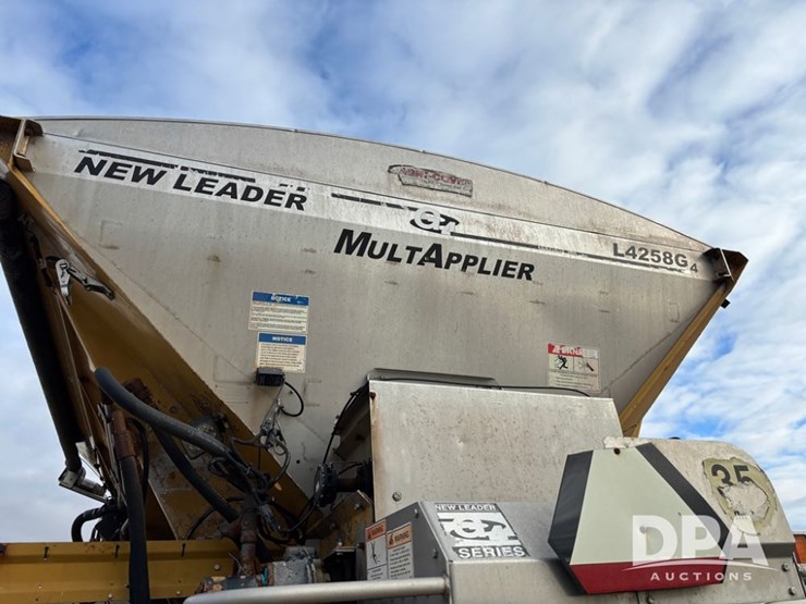 2014-ag-chem-rg1100-image-42