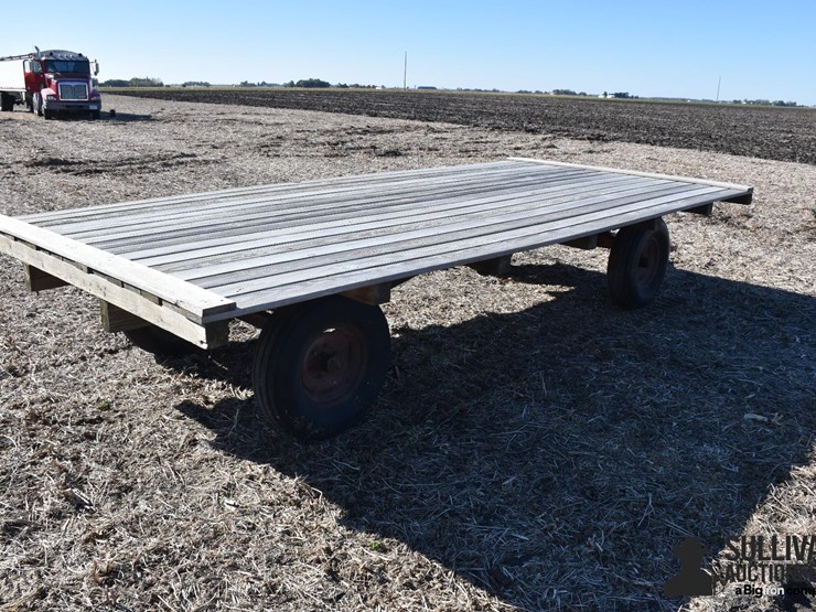 wooden-hayrack-image-5