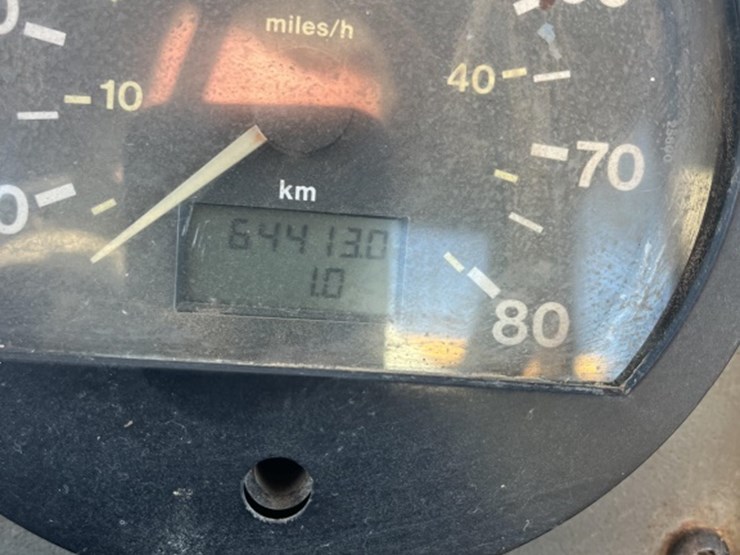 2000-volvo-a35c-image-19