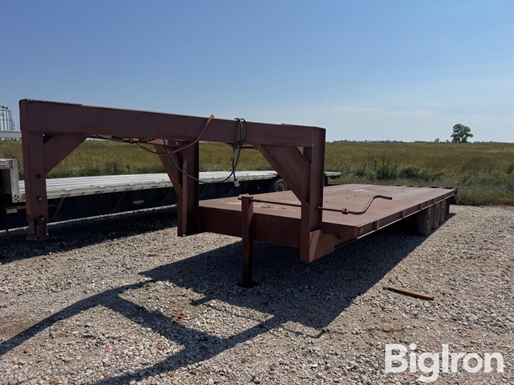 1983-homebuilt-tri/a-flatbed-gooseneck-trailer-image-1