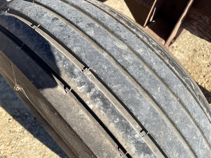 #5931-•-gravity-box-on-running-gear-image-35