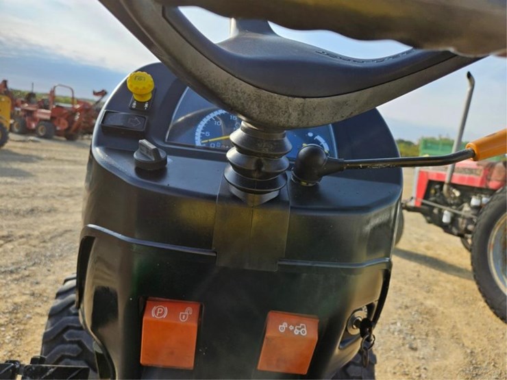 john-deere-2520-image-20