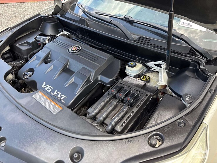 2013-cadillac-srx-image-7