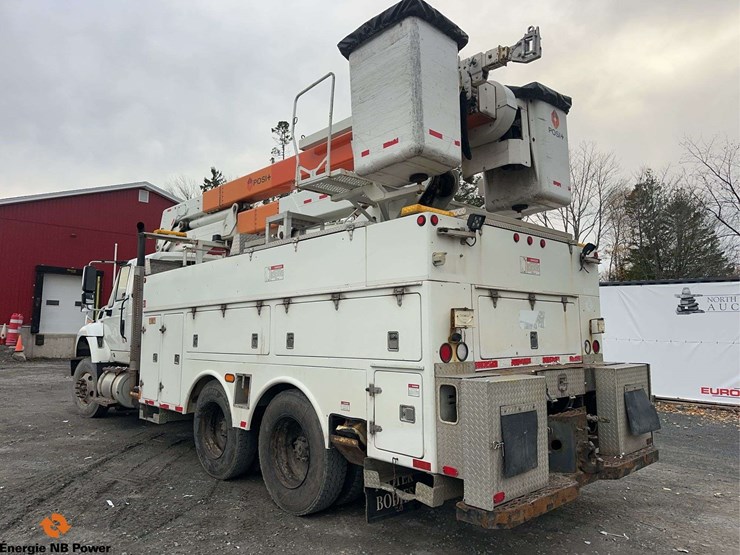 2012-international-7400-image-7